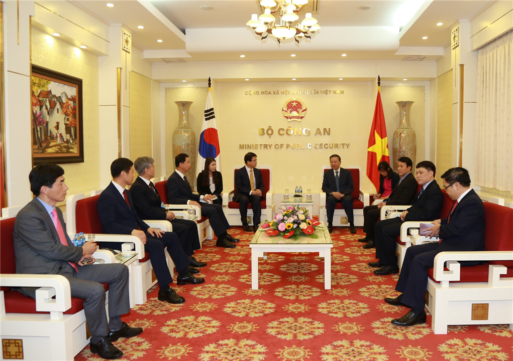 Toàn cảnh buổi tiếp.