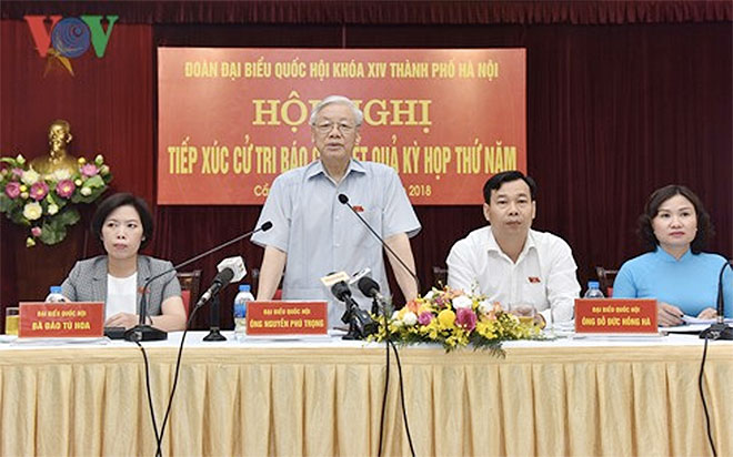 Tổng Bí thư Nguyễn Phú Trọng tại buổi tiếp xúc cử tri quận Cầu Giấy chiều 17-6.