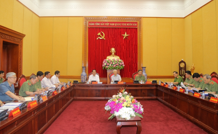 Toàn cảnh Hội nghị.