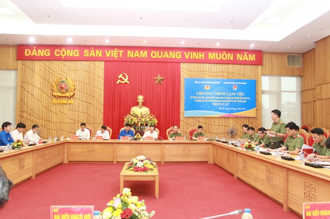 Toàn cảnh buổi làm việc