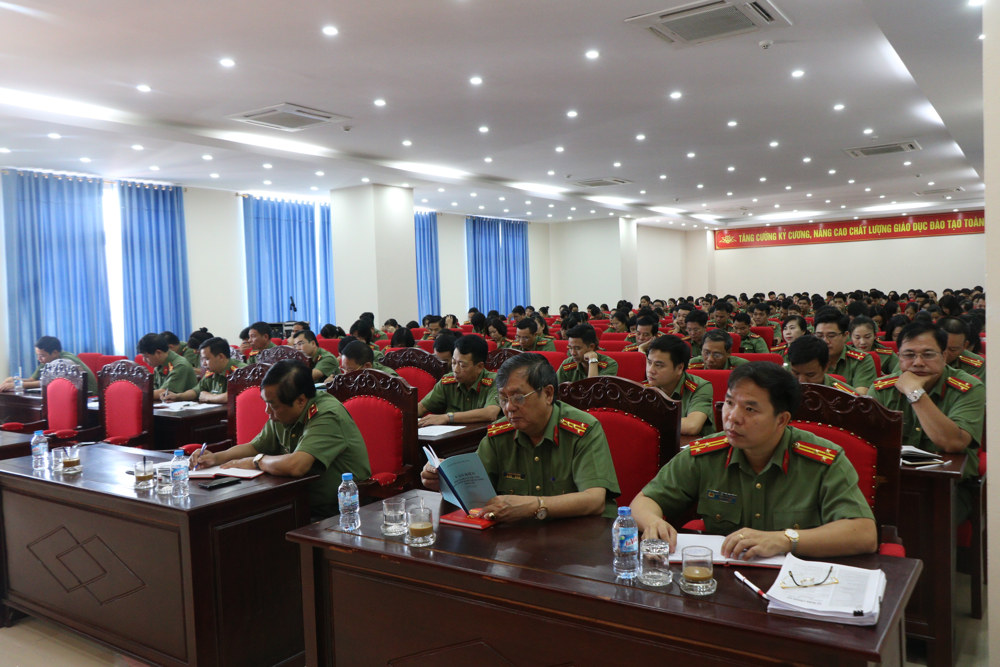 Đại biểu tham dự Hội nghị