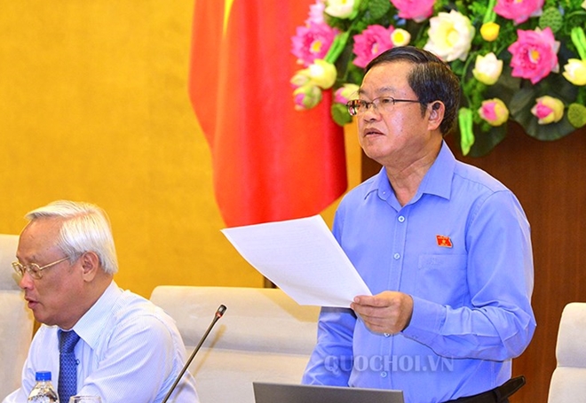 Phó Chủ tịch Quốc hội Đỗ Bá Tỵ điều hành phiên thảo luận