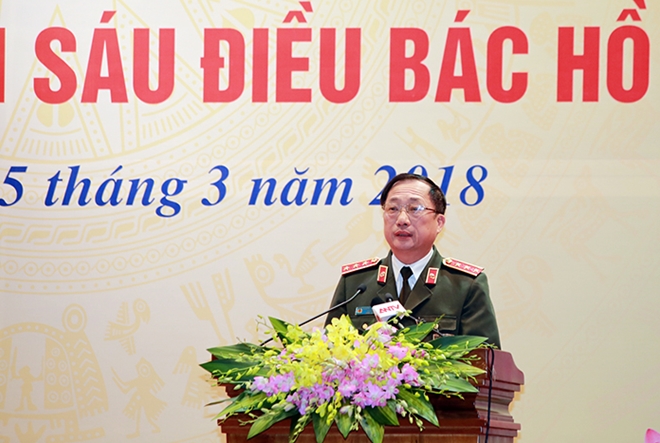 Thứ trưởng Nguyễn Văn Thành phát biểu đề dẫn và khai mạc Hội thảo