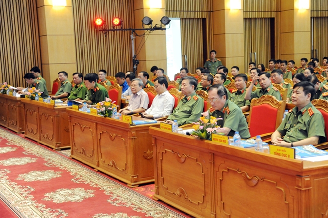 Các đại biểu tham dự Hội thảo.