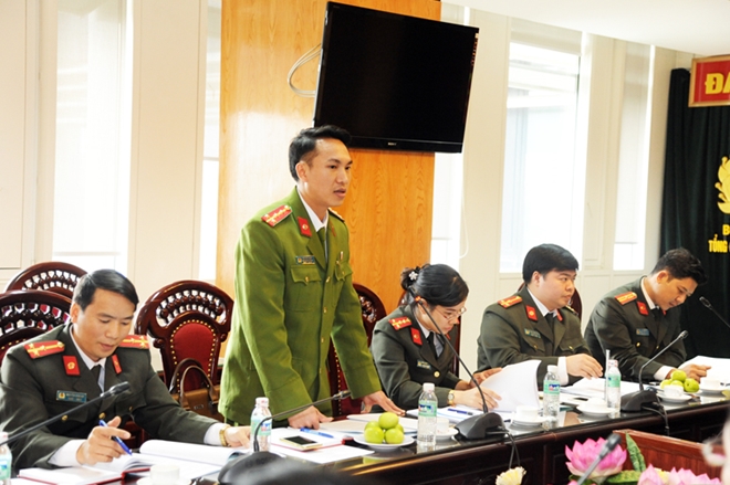 Đại diện Đoàn Thanh niên Trường Đại học PCCC phát biểu thảo luận tại Hội nghị.