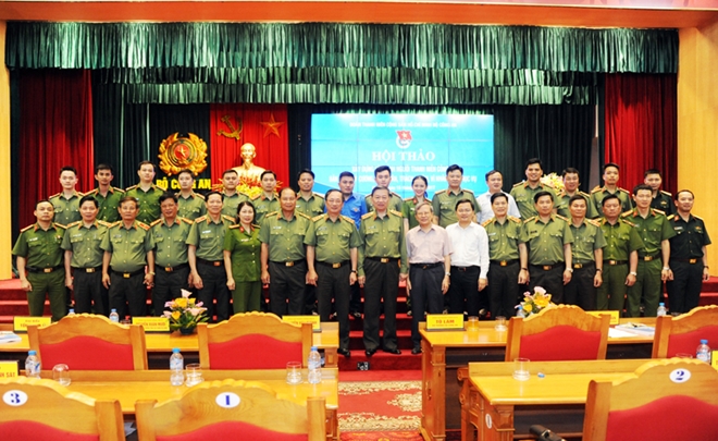 Bộ trưởng Tô Lâm và các đại biểu tham dự Hội thảo.