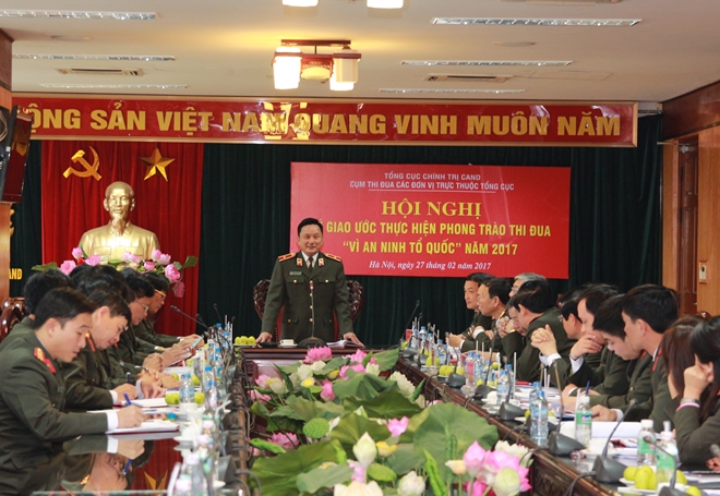 Thiếu tướng Nguyễn Quang Chữ phát biểu chỉ đạo tại hội nghị