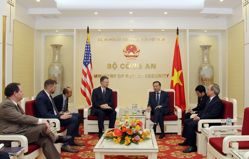 Bộ trưởng Tô Lâm và Đại sứ Daniel Kritenbrink tại buổi tiếp.