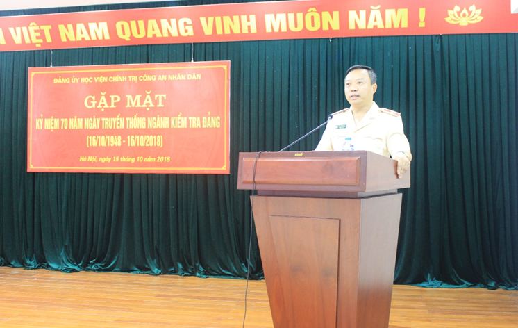 Đồng chí Thiếu tướng, PGS.TS Phan Xuân Tuy, Chủ nhiệm Ủy ban Kiểm tra Đảng ủy, Phó Giám đốc Học viện Chính trị Công an nhân dân phát biểu