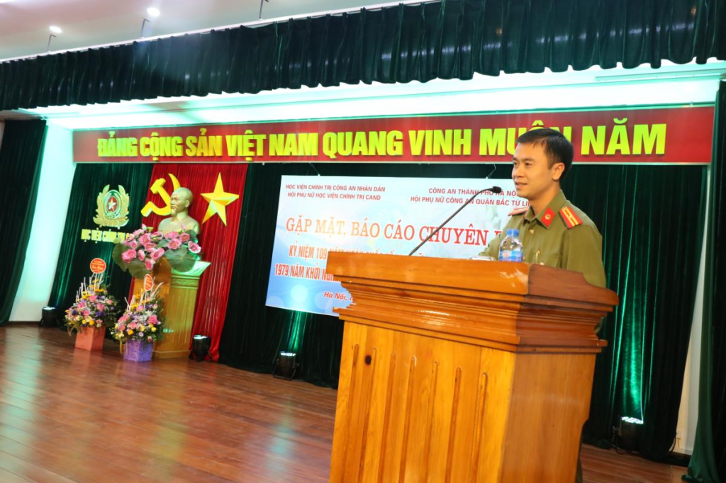 Đồng chí Thiếu tá Phương Minh Thắng, Phó Trưởng Công an Quận Bắc Từ Liêm phát biểu tại buổi gặp mặt